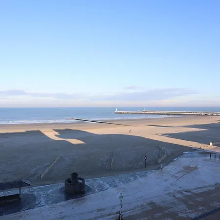 Four Fine 0402 With Beautiful Sea View *