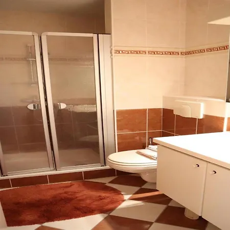 Four Fine 0402 With Beautiful Sea View Apartment *