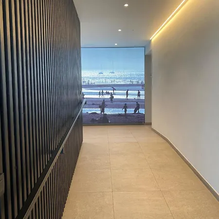 아파트 In With Sea Views *