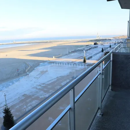 아파트 In With Sea Views 니우포르트